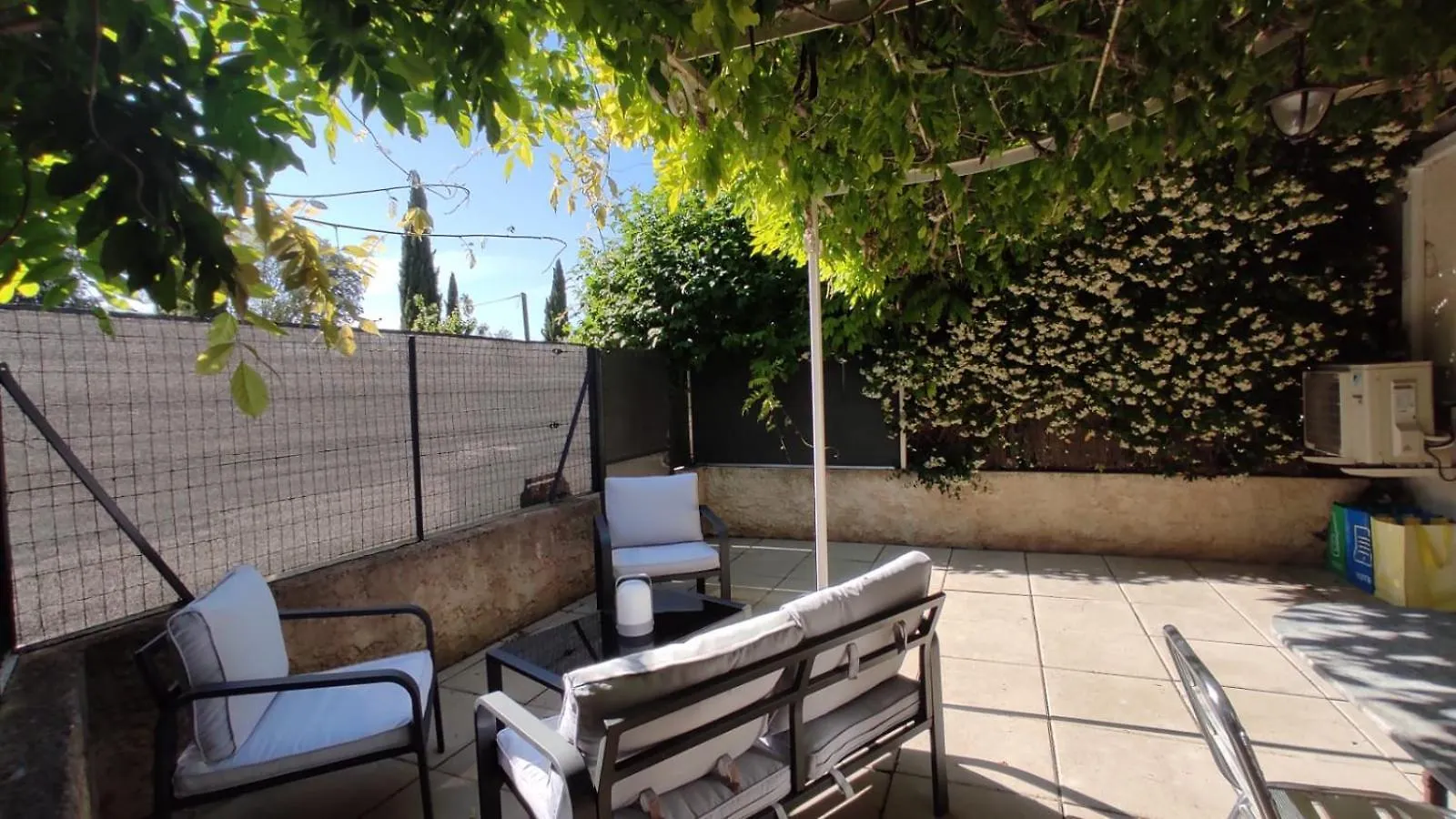 La maison de Marie Hélène 2 piscine partagée Aix-en-Provence Villa